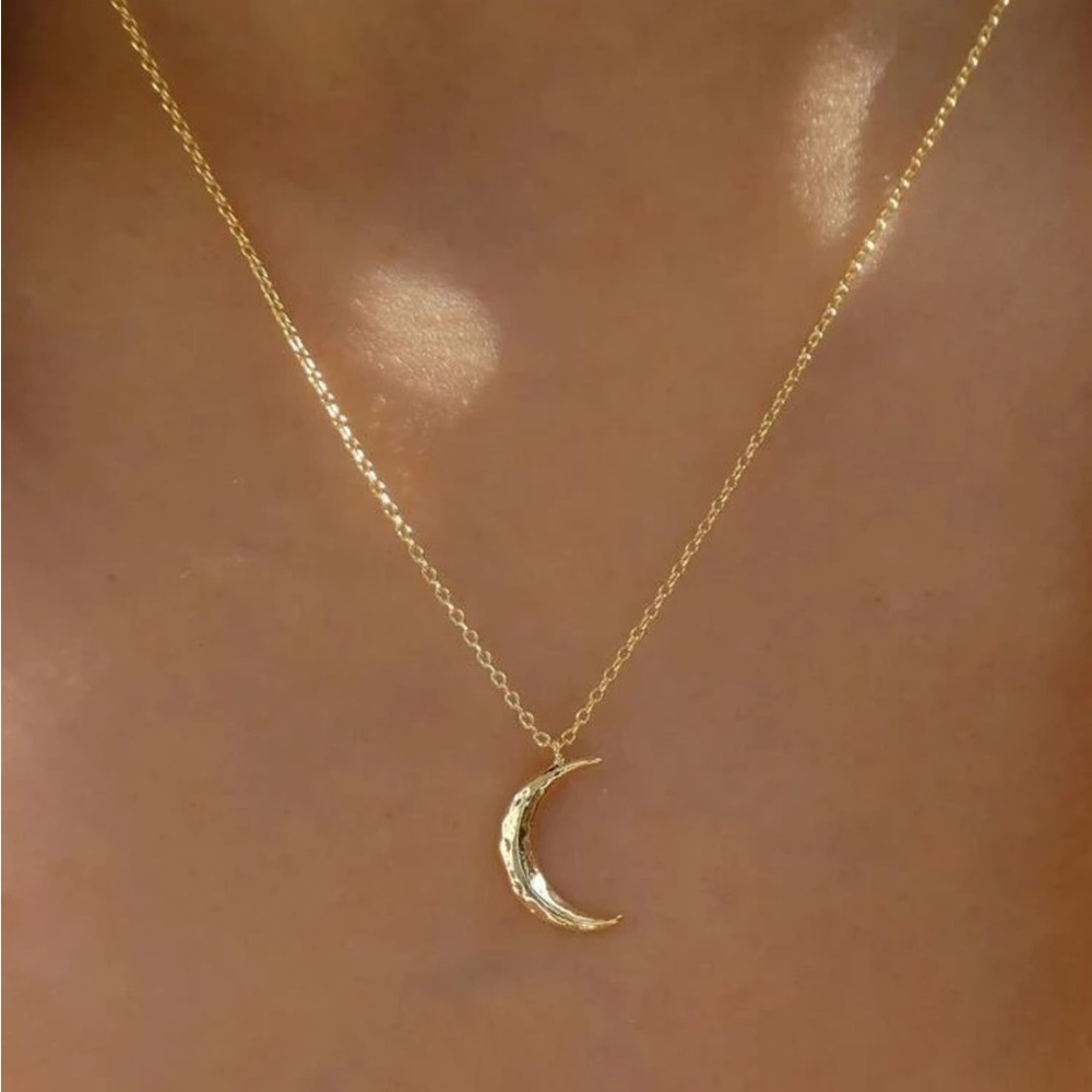BRAND NEW🌛Moon Charm Gold Plated Necklace